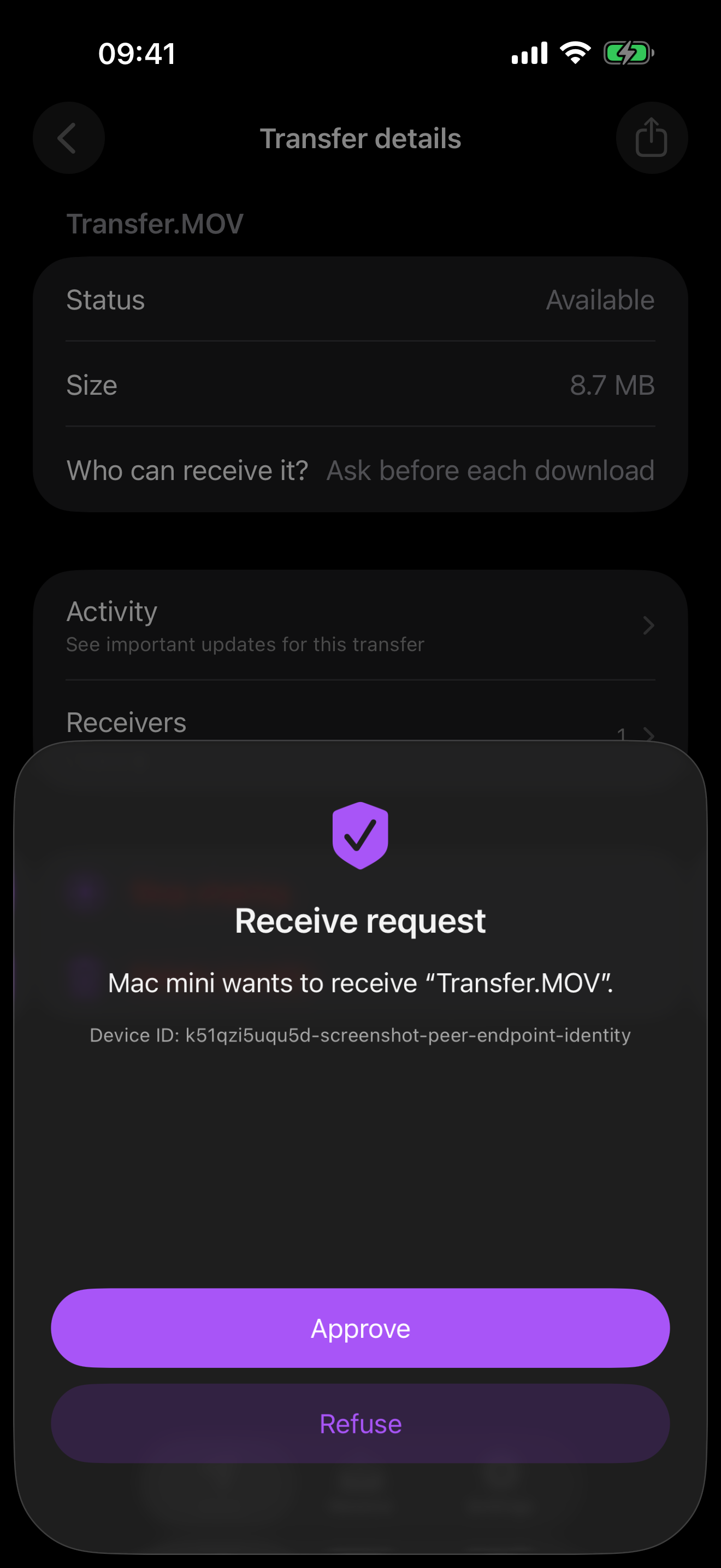 Receive request on iPhone, with Approve and Refuse actions.